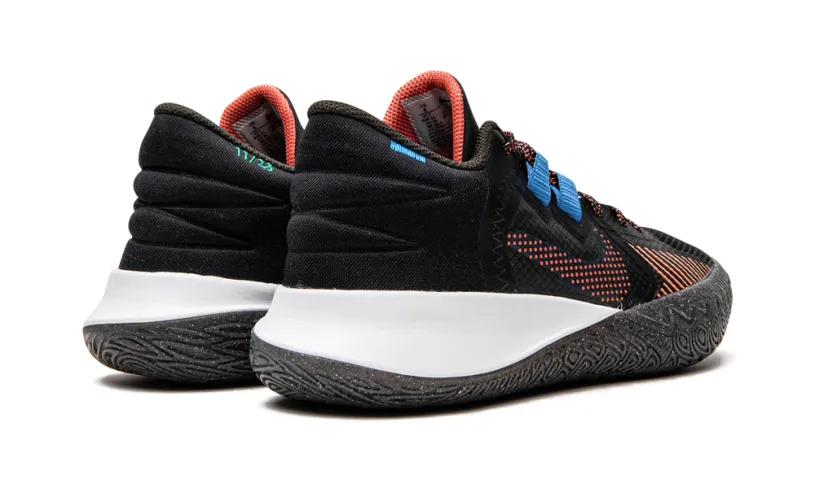 Nike Basketball Kyrie Flytrap V